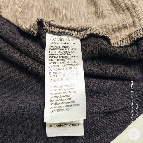 Calvin Klein Liquid Touch Luxury Slim Fit Polo Size US L - Picture 10 of 11